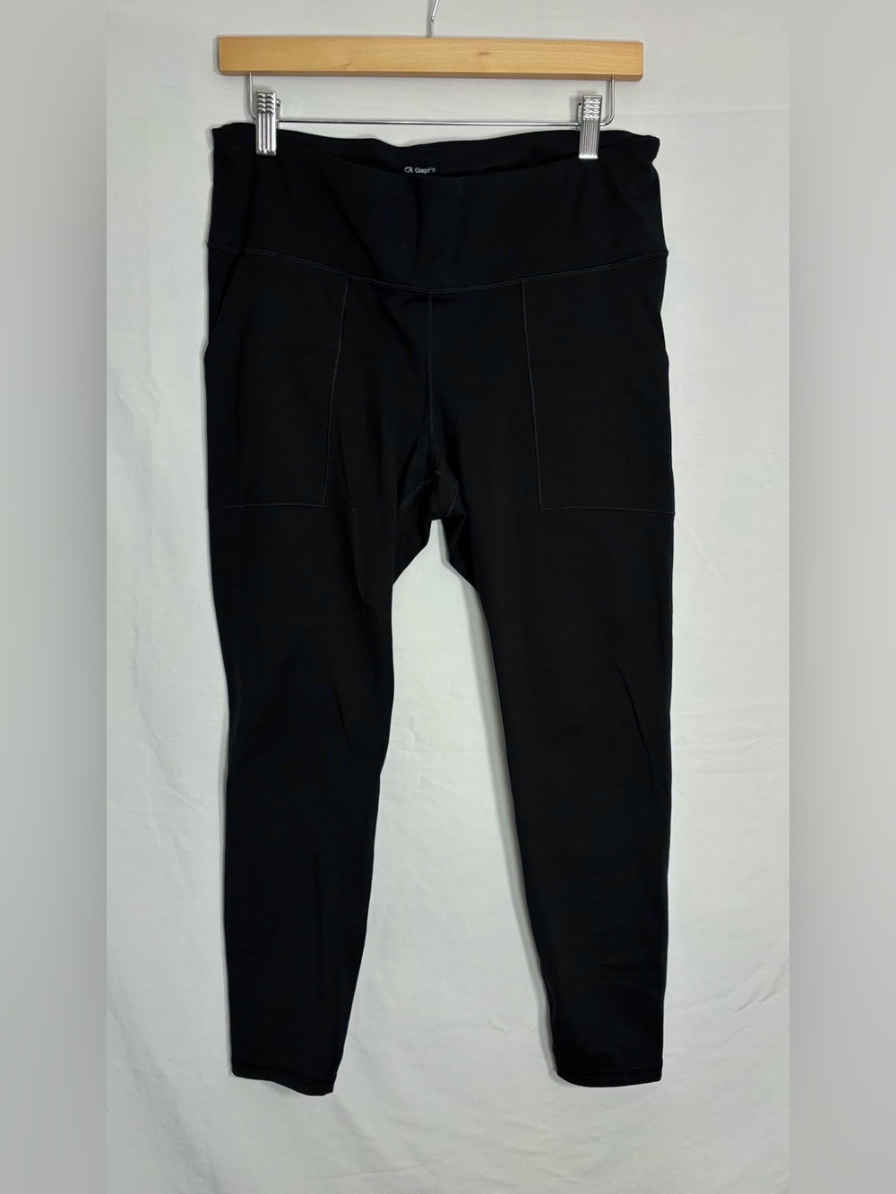 GAP Black Performance Leggings